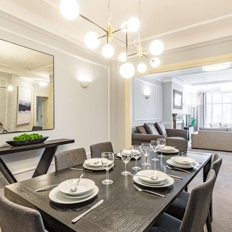 Park Road, London, NW8