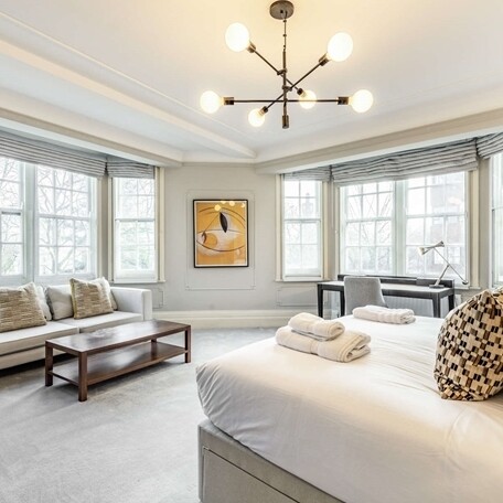 Park Road, London, NW8