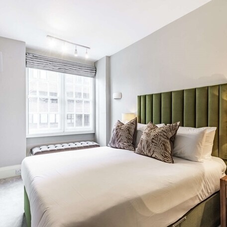 Park Road, London, NW8