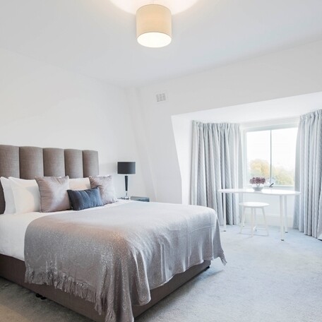 Park Road, London, NW8