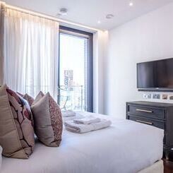 Charles Clowes Walk, London, SW11