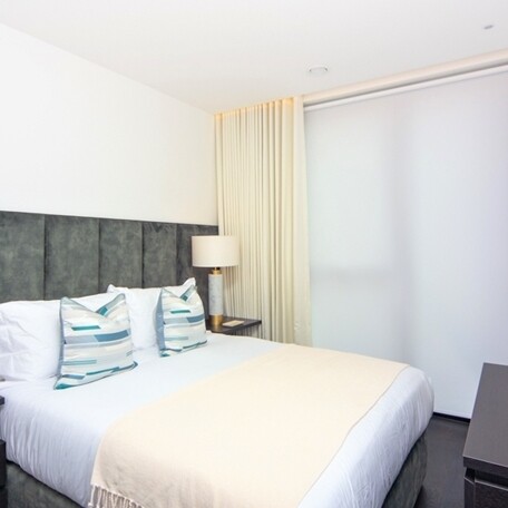 Charles Clowes Walk, London, SW11