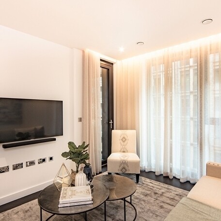 Charles Clowes Walk, London, SW11