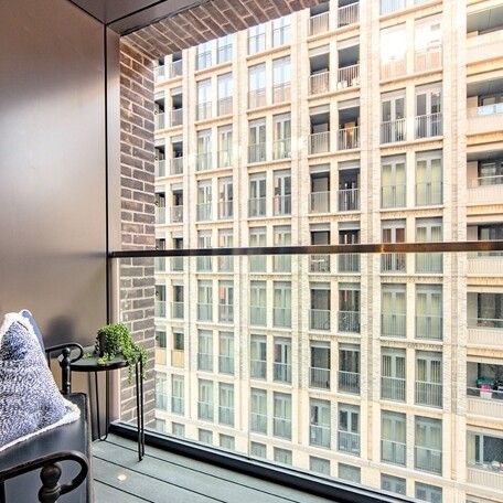 Charles Clowes Walk, London, SW11