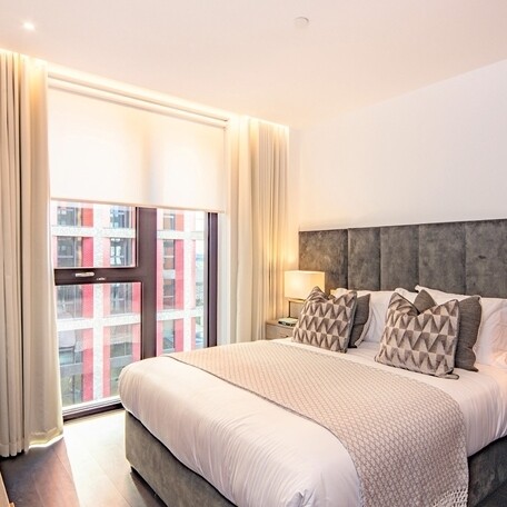 Charles Clowes Walk, London, SW11