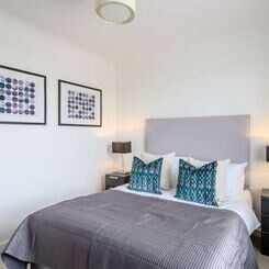 Hill Street, London, W1J