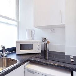 Hill Street, London, W1J