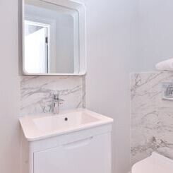 Hill Street, London, W1J