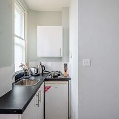 Hill Street, London, W1J