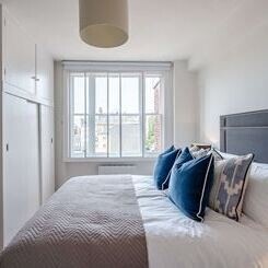 Hill Street, London, W1J