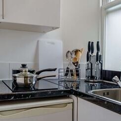 Hill Street, London, W1J