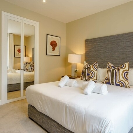 Westferry Circus, London, E14