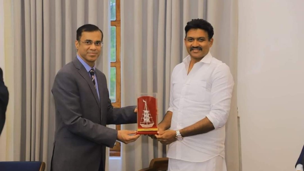 திருகோணமலையில் கப்பல் கட்டும் தளம்