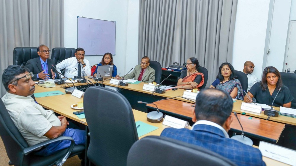 கொழும்பில்  கலந்துரையாடல்