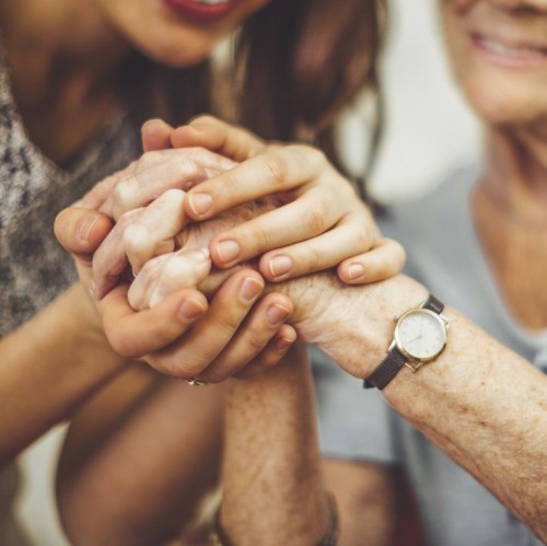 How to support an elderly person on Valentine's Day 