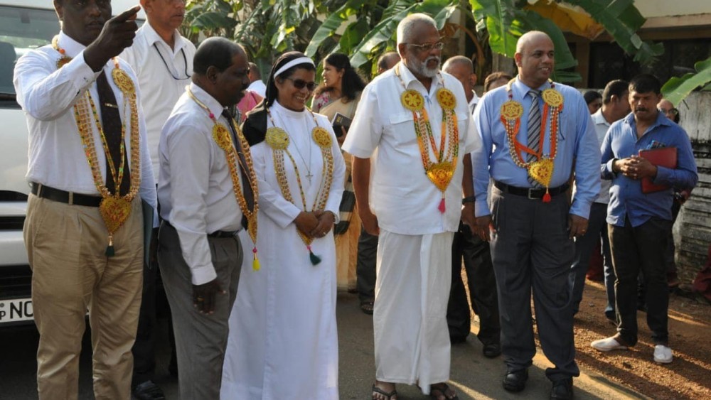 தேசிய கீதம், தேசிய கொடிக்கான முக்கியத்துவம்