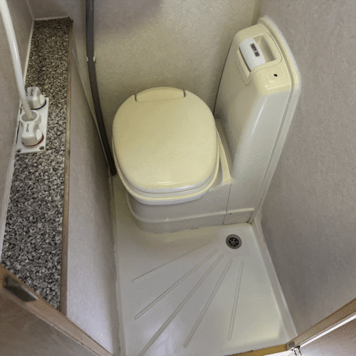 Apollo Demountable 4 Berth Motorhome Mitsubishi L200 4x4 - PART EX TO CLEAR