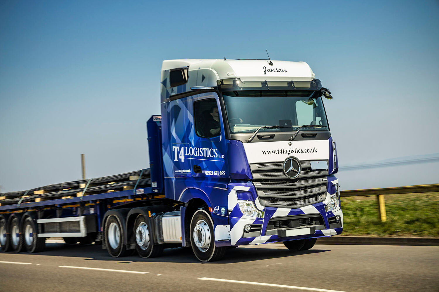 T4 Logistics - 4x Mercedes Actros