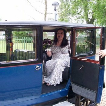 Gallery | Wedding Cars Harpenden, St Albans, Watford, Hemel Hempstead | Heritage Classic Cars
