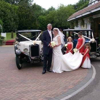Gallery | Wedding Cars Harpenden, St Albans, Watford, Hemel Hempstead | Heritage Classic Cars