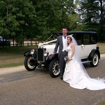 Gallery | Wedding Cars Harpenden, St Albans, Watford, Hemel Hempstead | Heritage Classic Cars
