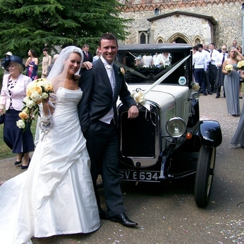 Gallery | Wedding Cars Harpenden, St Albans, Watford, Hemel Hempstead | Heritage Classic Cars