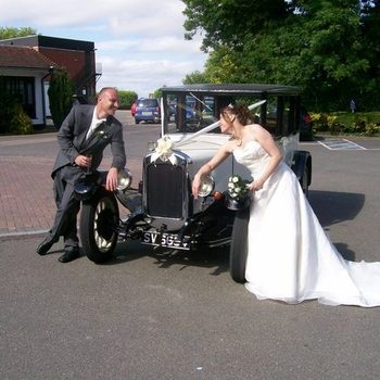 Gallery | Wedding Cars Harpenden, St Albans, Watford, Hemel Hempstead | Heritage Classic Cars