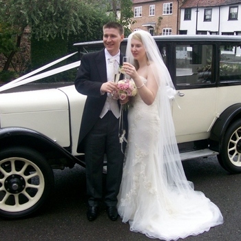 Gallery | Wedding Cars Harpenden, St Albans, Watford, Hemel Hempstead | Heritage Classic Cars