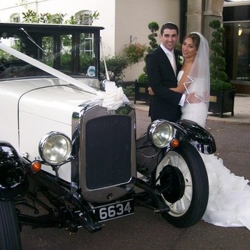 Gallery | Wedding Cars Harpenden, St Albans, Watford, Hemel Hempstead | Heritage Classic Cars