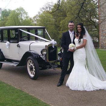 Gallery | Wedding Cars Harpenden, St Albans, Watford, Hemel Hempstead | Heritage Classic Cars