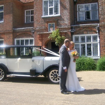 Gallery | Wedding Cars Harpenden, St Albans, Watford, Hemel Hempstead | Heritage Classic Cars