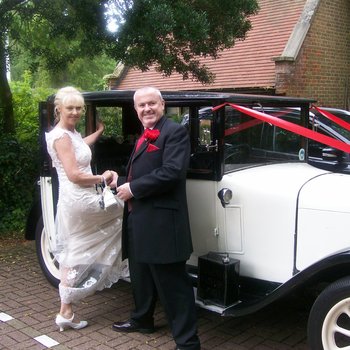 Gallery | Wedding Cars Harpenden, St Albans, Watford, Hemel Hempstead | Heritage Classic Cars