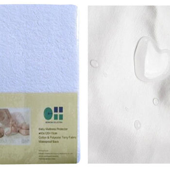 Wooden Baby Cot bed Florida & Top Changer & Water repellent Mattress 140x70cm