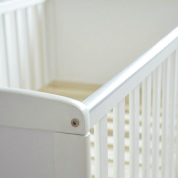 Wooden Baby Cot bed Florida & Top Changer & Water repellent Mattress 140x70cm