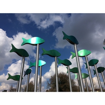 Ground anchor sockets for column structures