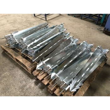 Ground anchor sockets for column structures