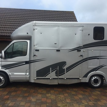 2007 (07)reg Foxy Twin Horsebox 3.5t Renault Master only 44k miles - SORRY SOLD