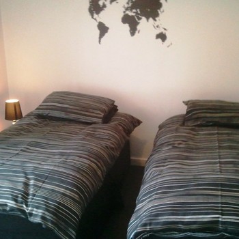 Budget Town Centre House By St Pauls University Campus For 3 People