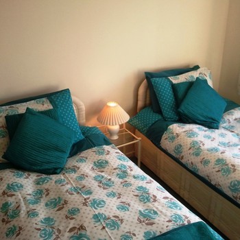 Albemarle Gate 3 Bedroom 2 Bathroom House Overlooking Pittville Park