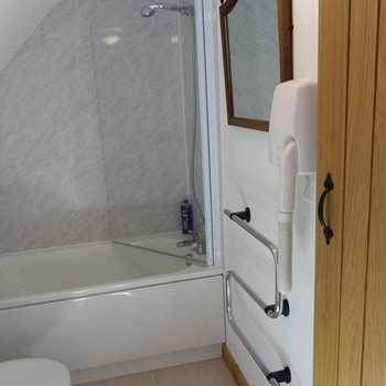 Stylish, Double Studio for Two In New Barn Lane Cheltenham