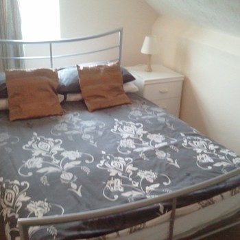 Victoria Street 3 Bedroom town Centre House town with Parking