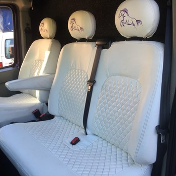 2009 Renault Master 2.5TD Horsebox 3.5t with living 2 Berth 55211 miles