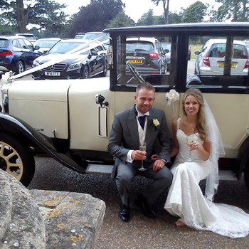Gallery | Wedding Cars Harpenden, St Albans, Watford, Hemel Hempstead | Heritage Classic Cars