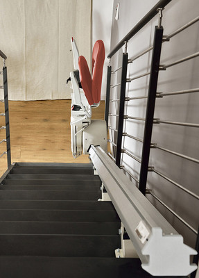 Calderdale Stairlifts Ltd - Platinum Stairlifts Horizon