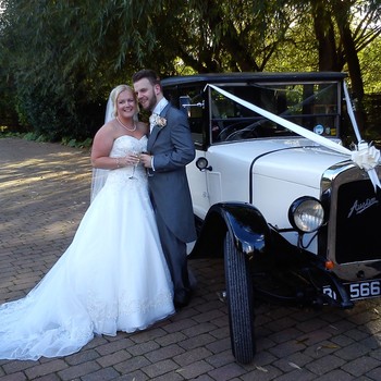 Gallery | Wedding Cars Harpenden, St Albans, Watford, Hemel Hempstead | Heritage Classic Cars