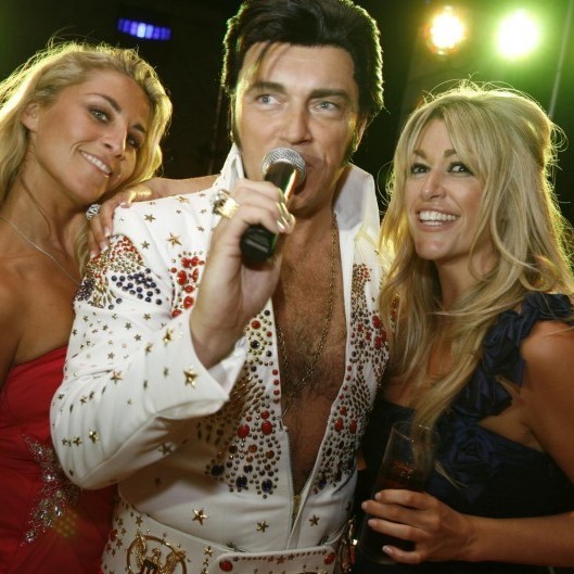 MATT KING - Elvis Now