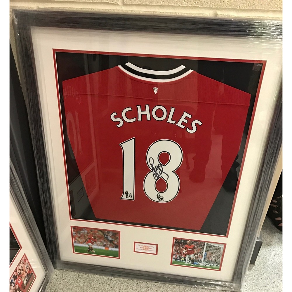 Paul Scholes Signed Man Utd Shirt