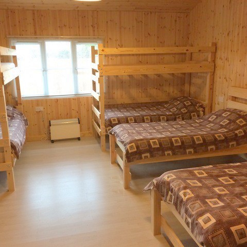 Tewkesbury open plan chalet with 10 beds