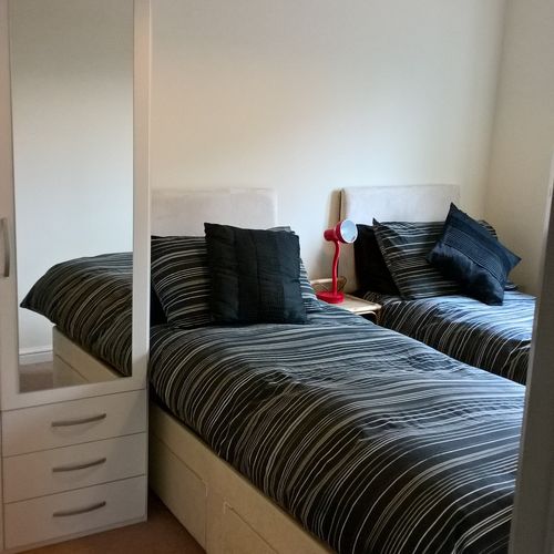 Sheldons Court, 5 Bedroom 3 Bathroom Town house with Garden