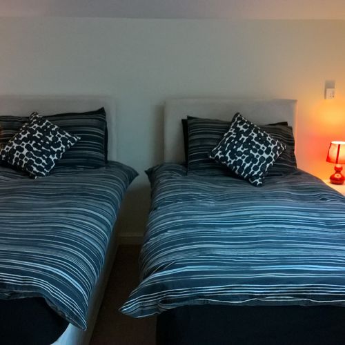 Sheldons Court, 5 Bedroom 3 Bathroom Town house with Garden